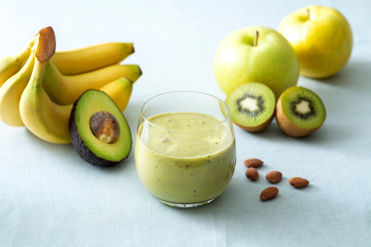 Matcha Almond Milk Smoothie